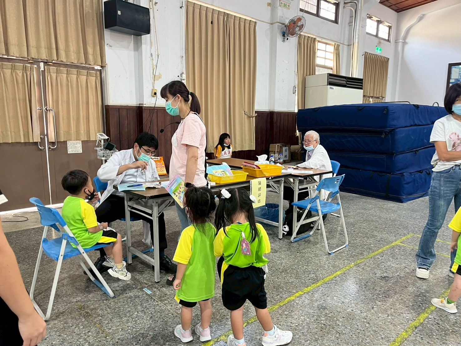 114年11月溪湖國小流感施打照片5